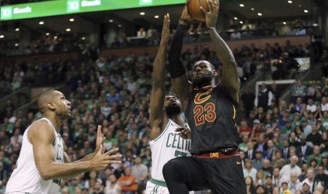 nba盘口- 勇士逆转绿军晋级总决赛  